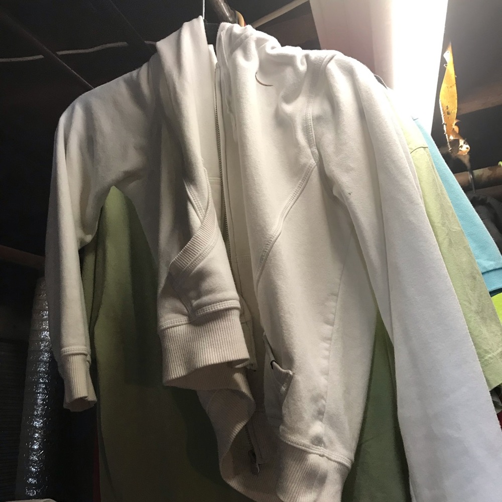 Brand: Nike size: medium color: white